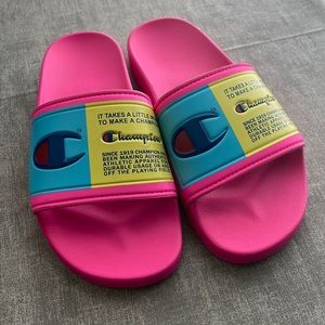 Champion slides size 6